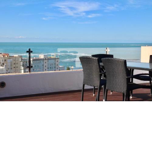 Atico FULL Balcony by Cadiz4Rentals