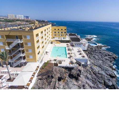 Atlantic Holiday Hotel
