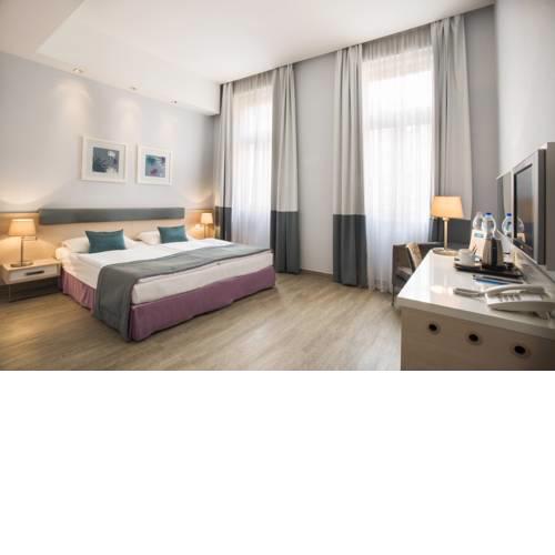 Atrium Fashion Hotel