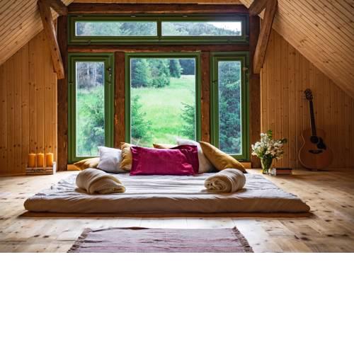 Attic, Tipi & TreeHouse in Gorgeous Natural Area