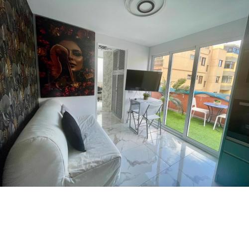 Attic with terrace at Las Canteras beach