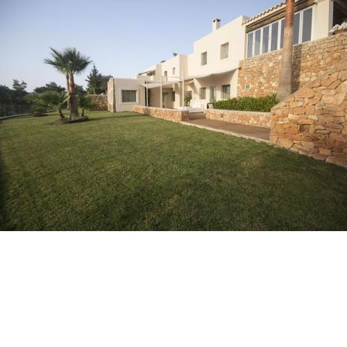 Attractive Ibiza Villa Can Tierra 6 Bedrooms Phenomenal Country and Mountain Views Santa Gertrudis