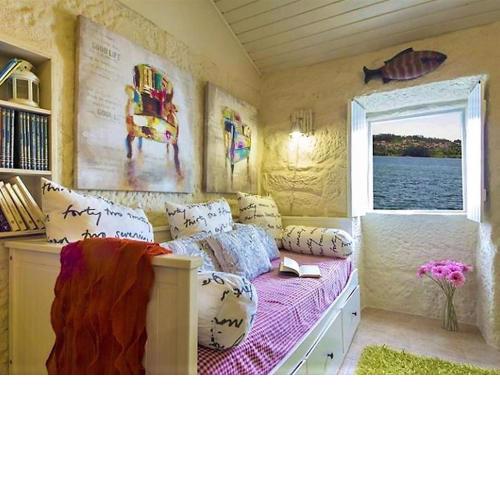 Attractive mansion in Combarro with balcony