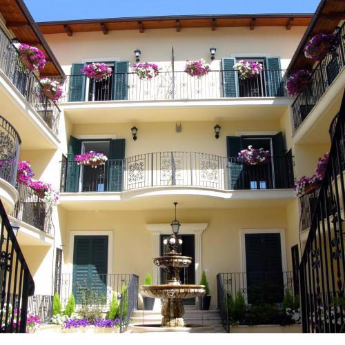 Aurelia Vatican Apartments