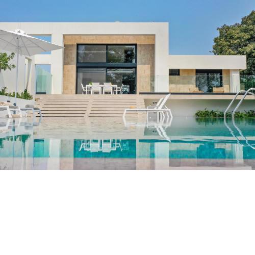 Aurum Villas