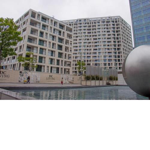 Austria Center, UNO City apartments