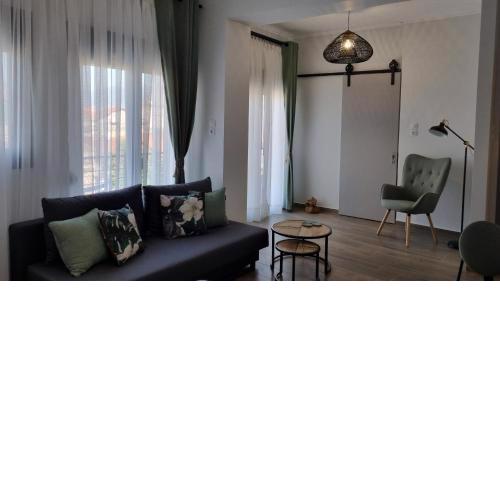 Averof Downtown Luxury Apartment