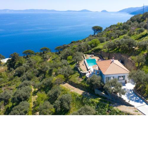 Avgi Villa