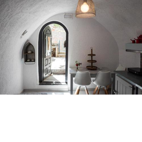 Avgonima Chios Spitakia Cottages