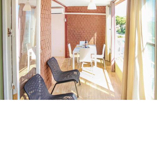 Awesome apartment in Alicante with 2 Bedrooms and WiFi
