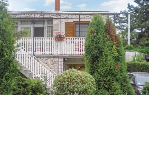 Awesome apartment in Balatonfüzfö w/ WiFi and 2 Bedrooms