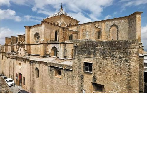 Awesome Apartment In Carmona With Wifi And 2 Bedrooms