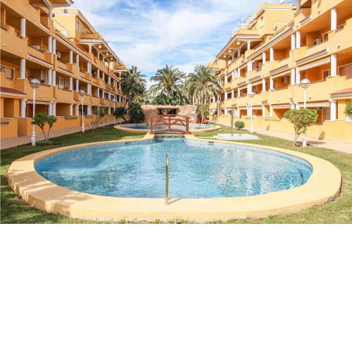 Awesome Apartment In Denia With 3 Bedrooms, Wifi And Swimming Pool