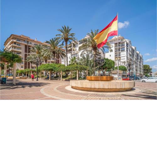 Awesome Apartment In Fuengirola With Outdoor Swimming Pool, Wifi And 3 Bedrooms