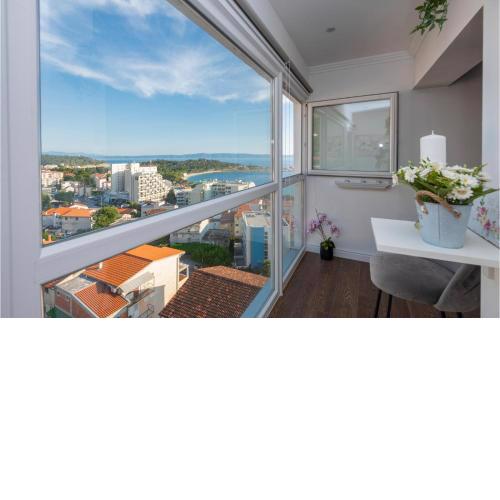 Awesome apartment in Makarska with WiFi and 2 Bedrooms