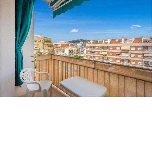 Awesome Apartment In Pineda De Mar With Wifi And 3 Bedrooms