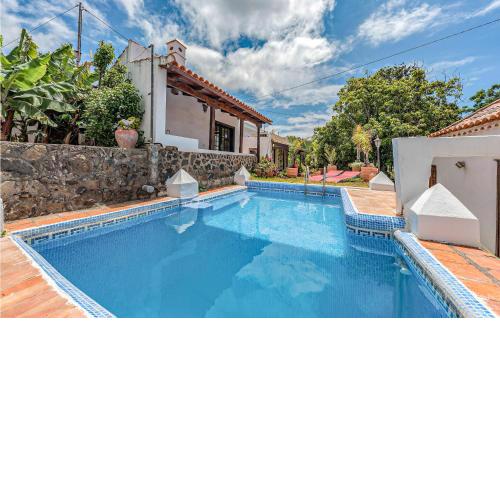Awesome Apartment In Valle De Guerra With 2 Bedrooms, Wifi And Swimming Pool