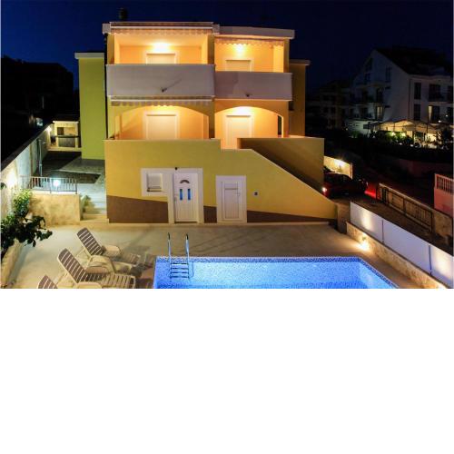 Awesome apartment in Zecevo Rogoznicko with 2 Bedrooms