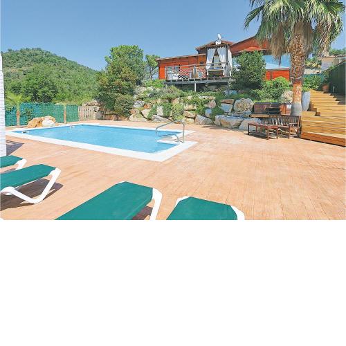 Awesome Home In Calonge With 4 Bedrooms, Jacuzzi And Wifi
