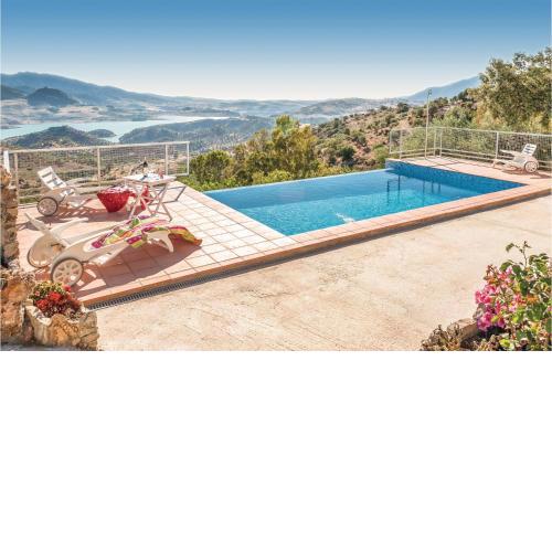 Awesome Home In Cdiz With 3 Bedrooms, Wifi And Outdoor Swimming Pool