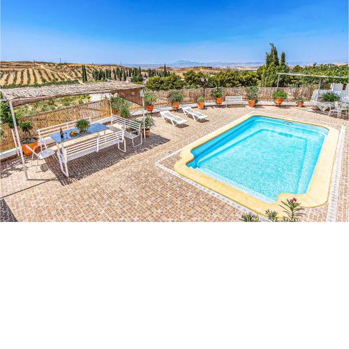 Awesome Home In Cuevas Del Campo With Wifi, Swimming Pool And 4 Bedrooms