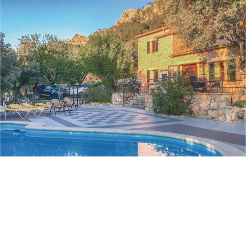 Awesome Home In Estellencs With 3 Bedrooms, Wifi And Outdoor Swimming Pool