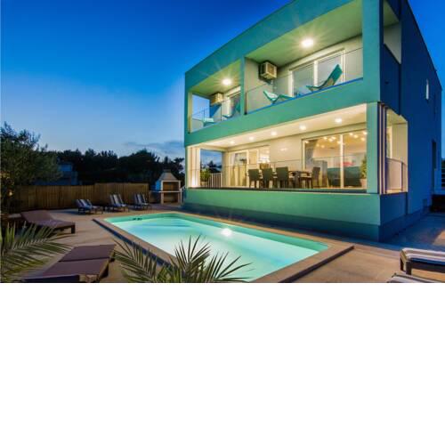 Awesome home in Fazana w/ Outdoor swimming pool and 4 Bedrooms