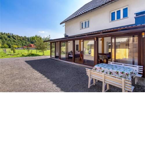 Awesome home in Fuzine with Jacuzzi, WiFi and 3 Bedrooms