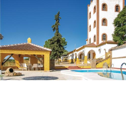 Awesome Home In Hornachuelos With 4 Bedrooms, Private Swimming Pool And Swimming Pool