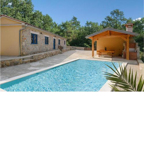 Awesome home in Labin with Outdoor swimming pool, WiFi and 2 Bedrooms