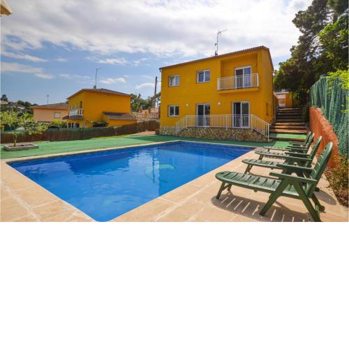 Awesome home in Macanet Selva with 4 Bedrooms, WiFi and Swimming pool