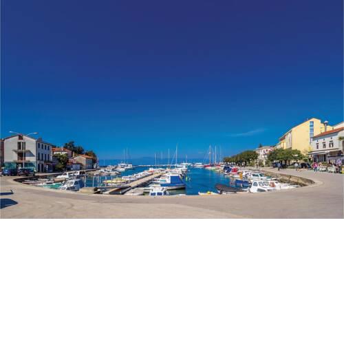 Awesome home in Malinska w/ Outdoor swimming pool, Jacuzzi and 4 Bedrooms
