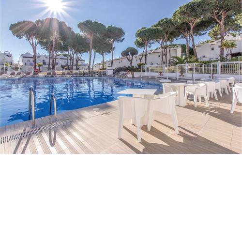 Awesome Home In Marbella With Wifi, 2 Bedrooms And Swimming Pool