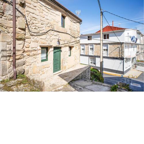 Awesome home in Muros with WiFi and 2 Bedrooms