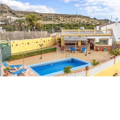 Awesome Home In Nerja With Wifi, 3 Bedrooms And Swimming Pool