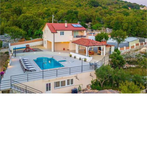 Awesome home in Nova Sela with 4 Bedrooms