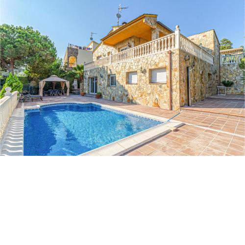 Awesome Home In Palafolls With Swimming Pool, Private Swimming Pool And 4 Bedrooms