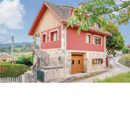 Awesome home in Piloa with 4 Bedrooms