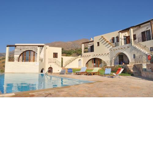 Awesome home in Plativola Ag,G,Rethym with 4 Bedrooms, WiFi and Outdoor swimming pool