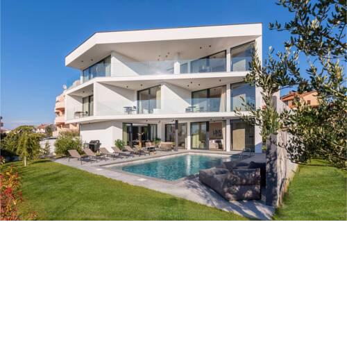 Awesome home in Pula with Outdoor swimming pool, WiFi and 5 Bedrooms