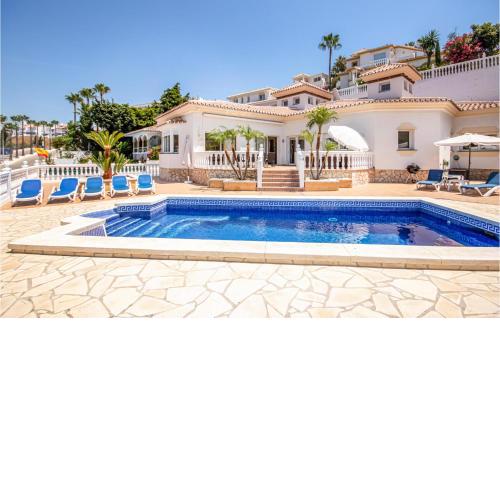 Awesome home in Riviera del Sol with 3 Bedrooms, WiFi and Outdoor swimming pool