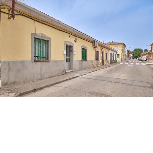 Awesome home in San Martn with 1 Bedrooms and WiFi