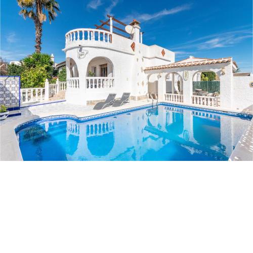 Awesome Home In San Miguel De Salinas With 3 Bedrooms, Outdoor Swimming Pool And Wifi
