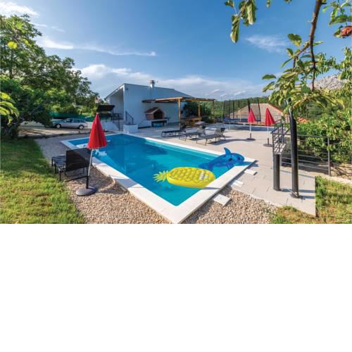 Awesome home in Slime w/ Outdoor swimming pool, WiFi and Outdoor swimming pool