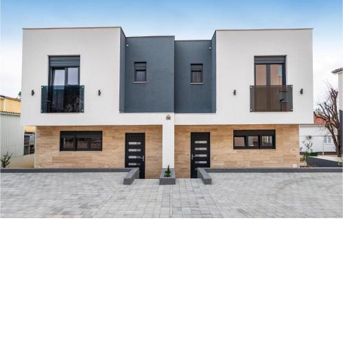Awesome home in Starigrad Paklenica with 2 Bedrooms