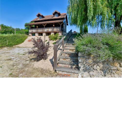 Awesome home in Sveti Ivan Zelina w/ Outdoor swimming pool and 2 Bedrooms
