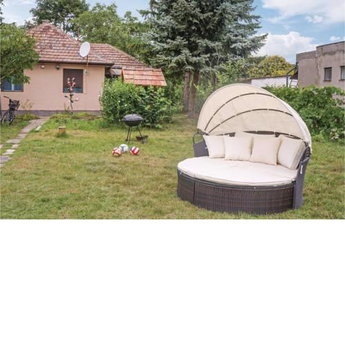 Awesome home in Zamárdi w/ WiFi and 3 Bedrooms