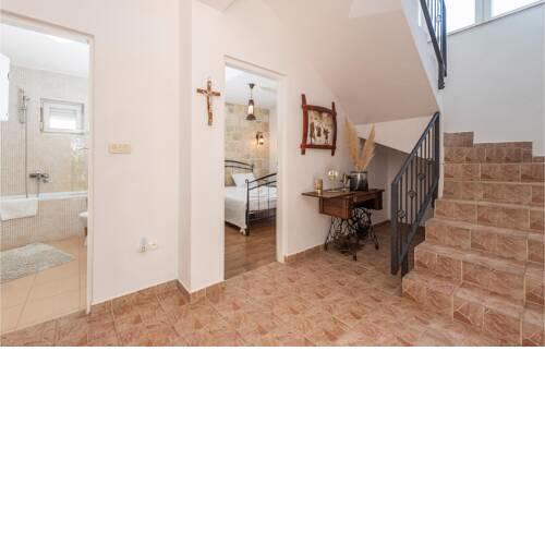 Awesome home in Zemunik Gornji w/ Outdoor swimming pool and 4 Bedrooms
