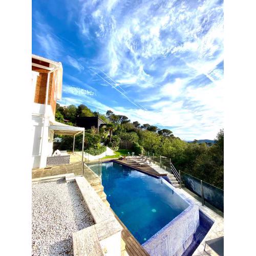 Aya House