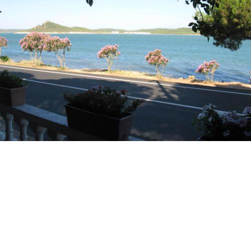 Ayvalik Dostlar Pansiyon